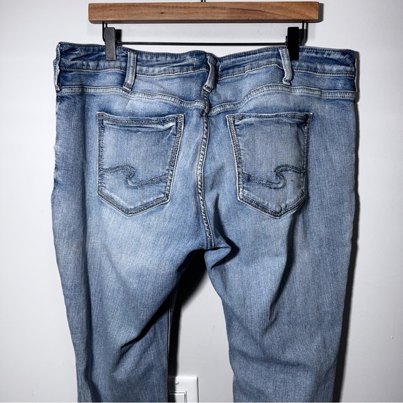 Silver Jeans Boyfriend Distressed Jeans Size 36 - Picture 9 of 14